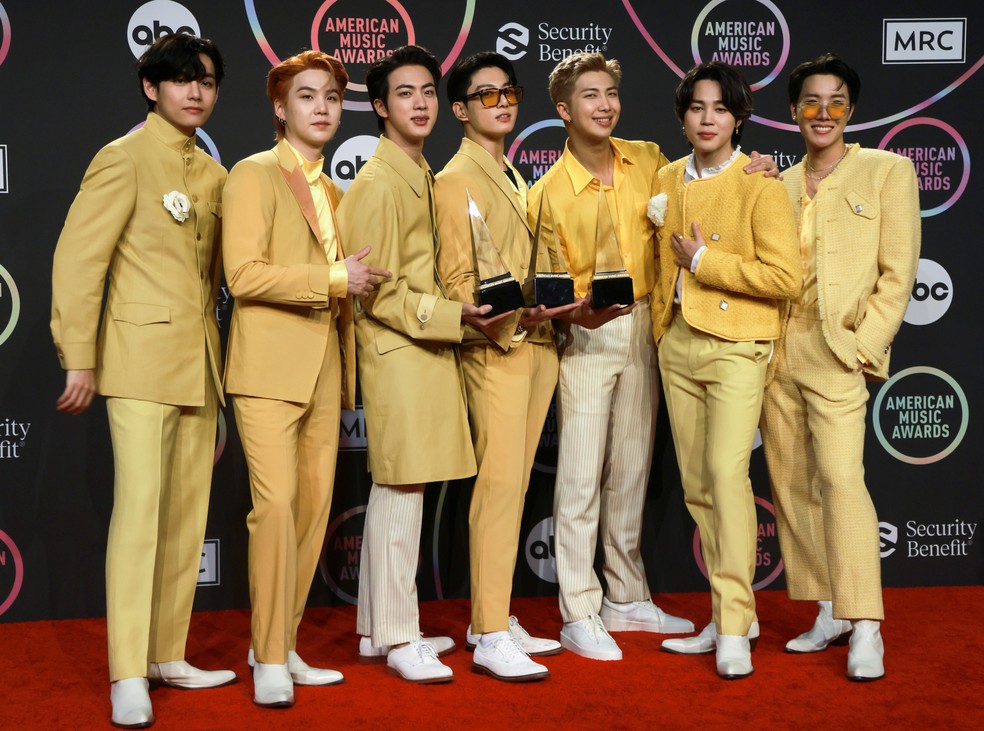 Banda sul-coreana BTS no American Music Awards  — Foto: REUTERS/Aude Guerrucci