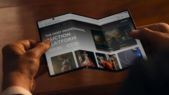 Huawei traz celulares de volta ao Brasil após sanção dos EUA e lança modelo com tela tripla; veja detalhes - Marca chinesa tinha o país em 2019 após interromper negócios com empresas como o Google, dono do Android, por decisão dos Estados Unidos. No retorno ao Brasil, os modelos Mate XT Ultimate Design e Mate X6 começarão a ser vendidos em breve.