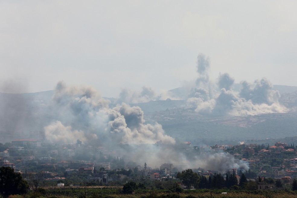 Fumaça em vários pontos do Líbano após ataque de Israel — Foto: REUTERS/Aziz Taher