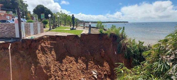 Com risco de desabamento, MPF recomenda que mirante turístico seja fechado em Japaratinga até que obras sejam feitas