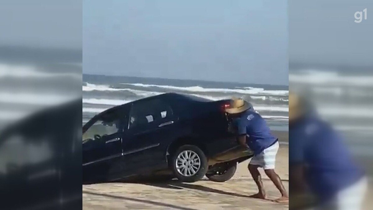 Um Veículo Todo Preso Na Areia Movediça No Canyon Del Rio Anaconda