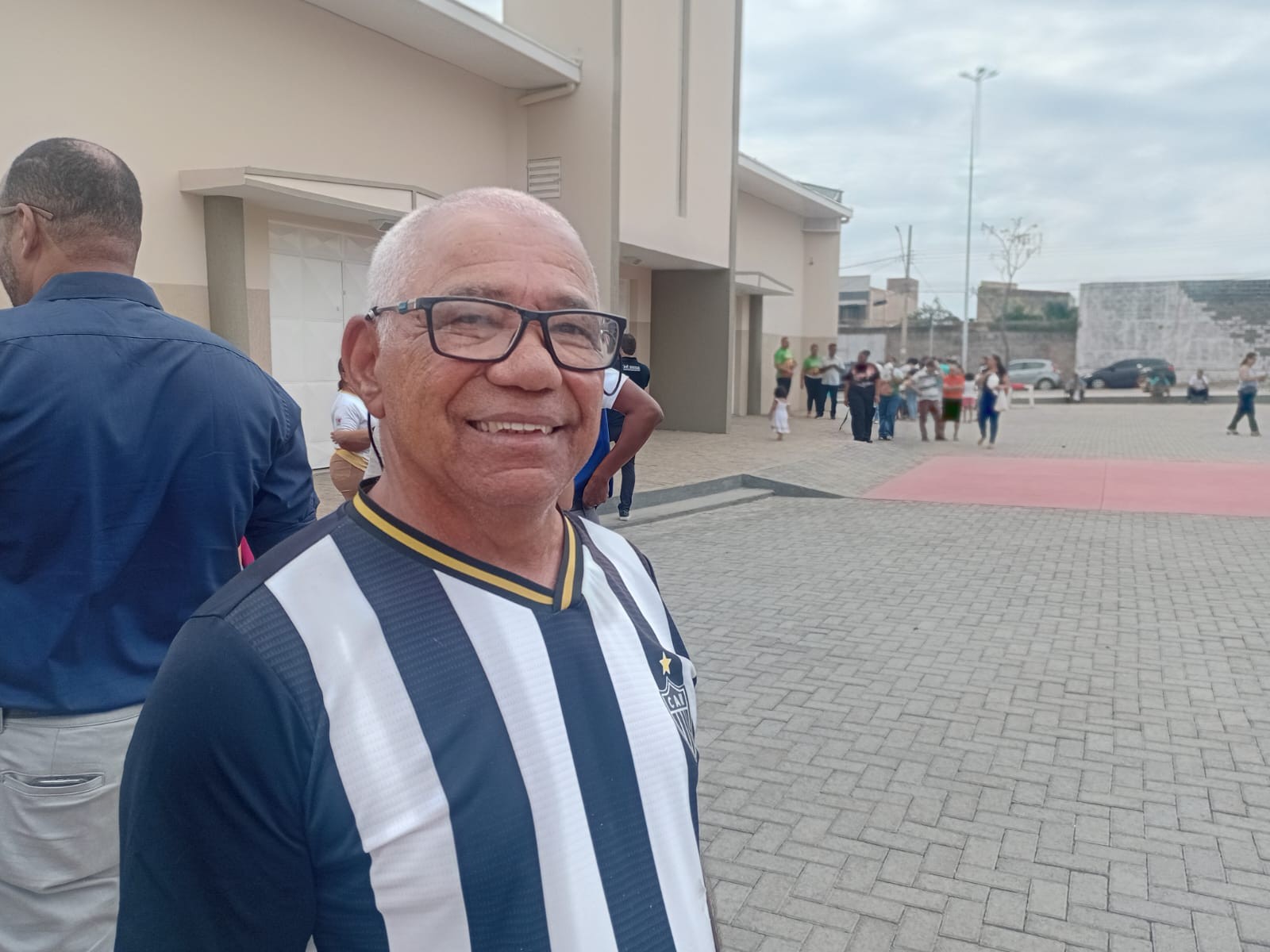 Montes Claros inaugura mais uma praça | G1