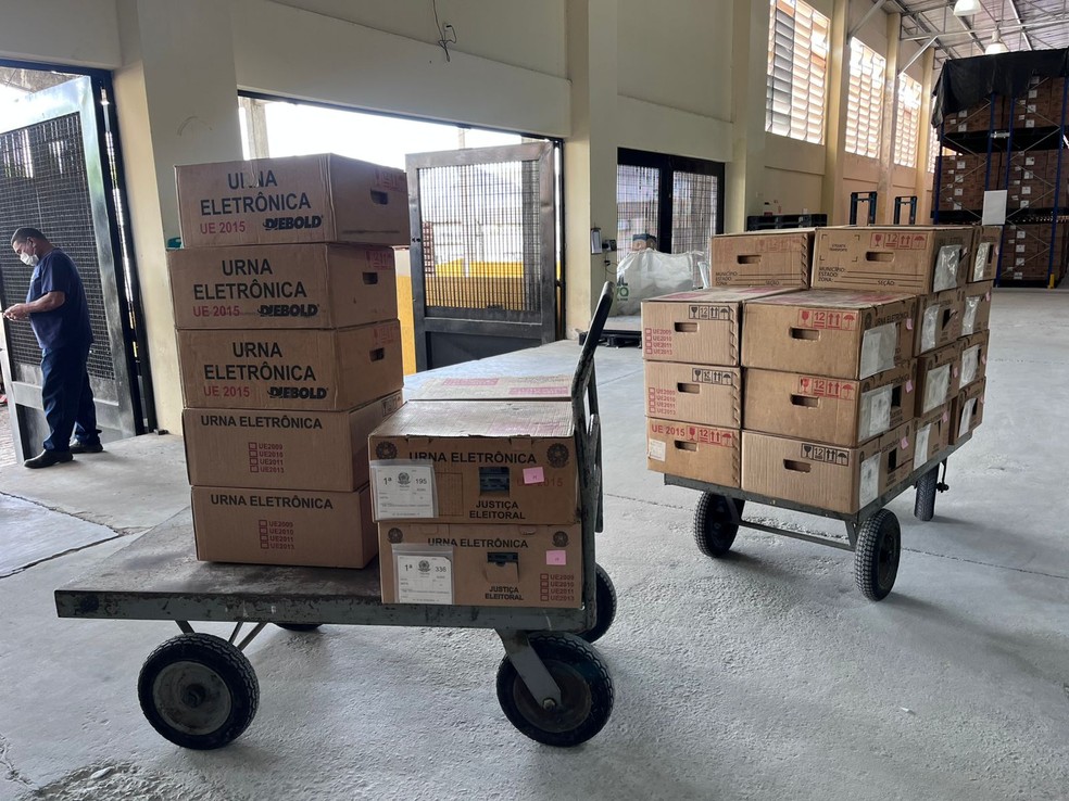 Urnas eletrônicas que serão usadas no 2º turno das eleições em Natal — Foto: Vinícius Marinho/Inter TV Cabugi