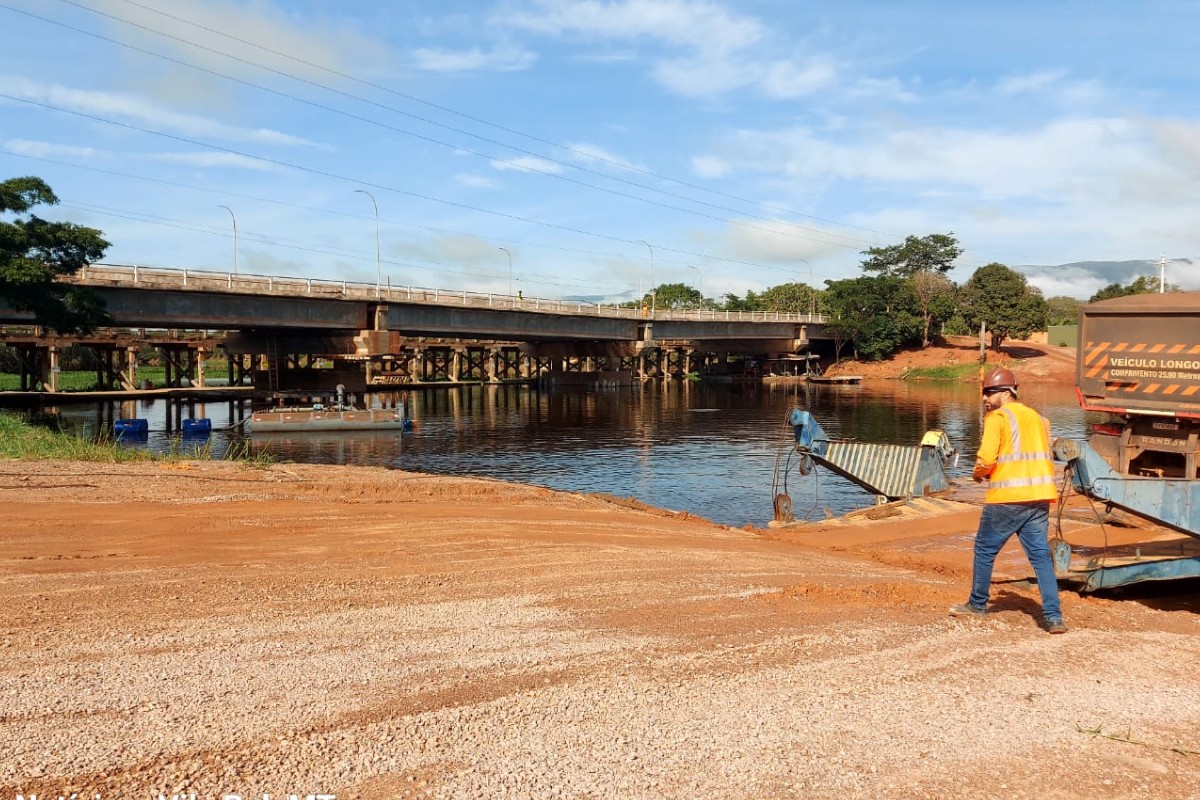 Interdição de ponte em Vila Bela da Santíssima Trindade causa filas em MT