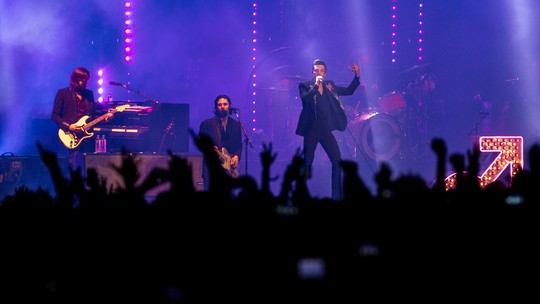Lollapalooza 2027 terá Charli XCX, Travis Scott, The Killers e David Guetta