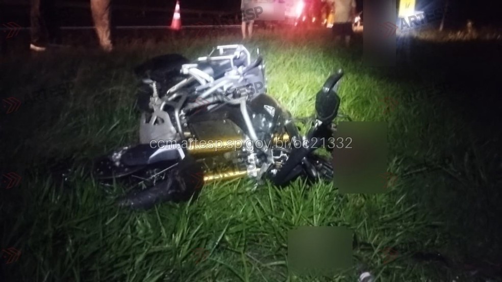 2 de 3
Motociclista morre em acidente na SP-340 em Ja&uacute; &mdash; Foto: CCO da Concession&aacute;ria EIXO SP/Divulga&ccedil;&atilde;o