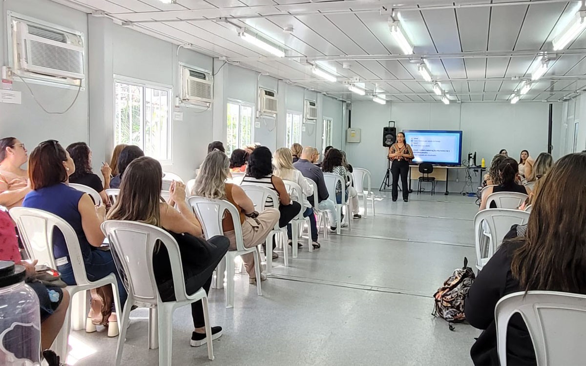 Rio das Ostras conscientiza sobre a importância da frequência escolar