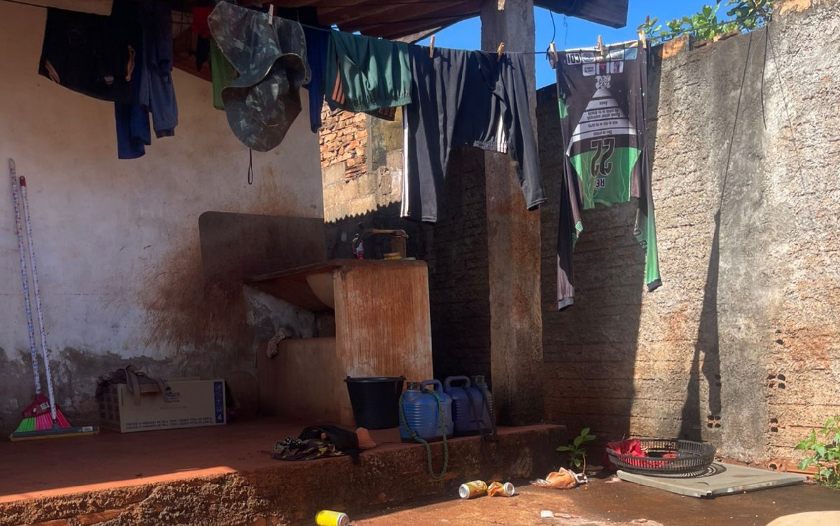 Trabalhadores em condições análogas à escravidão são resgatados de fazenda em Terra Roxa, SP
