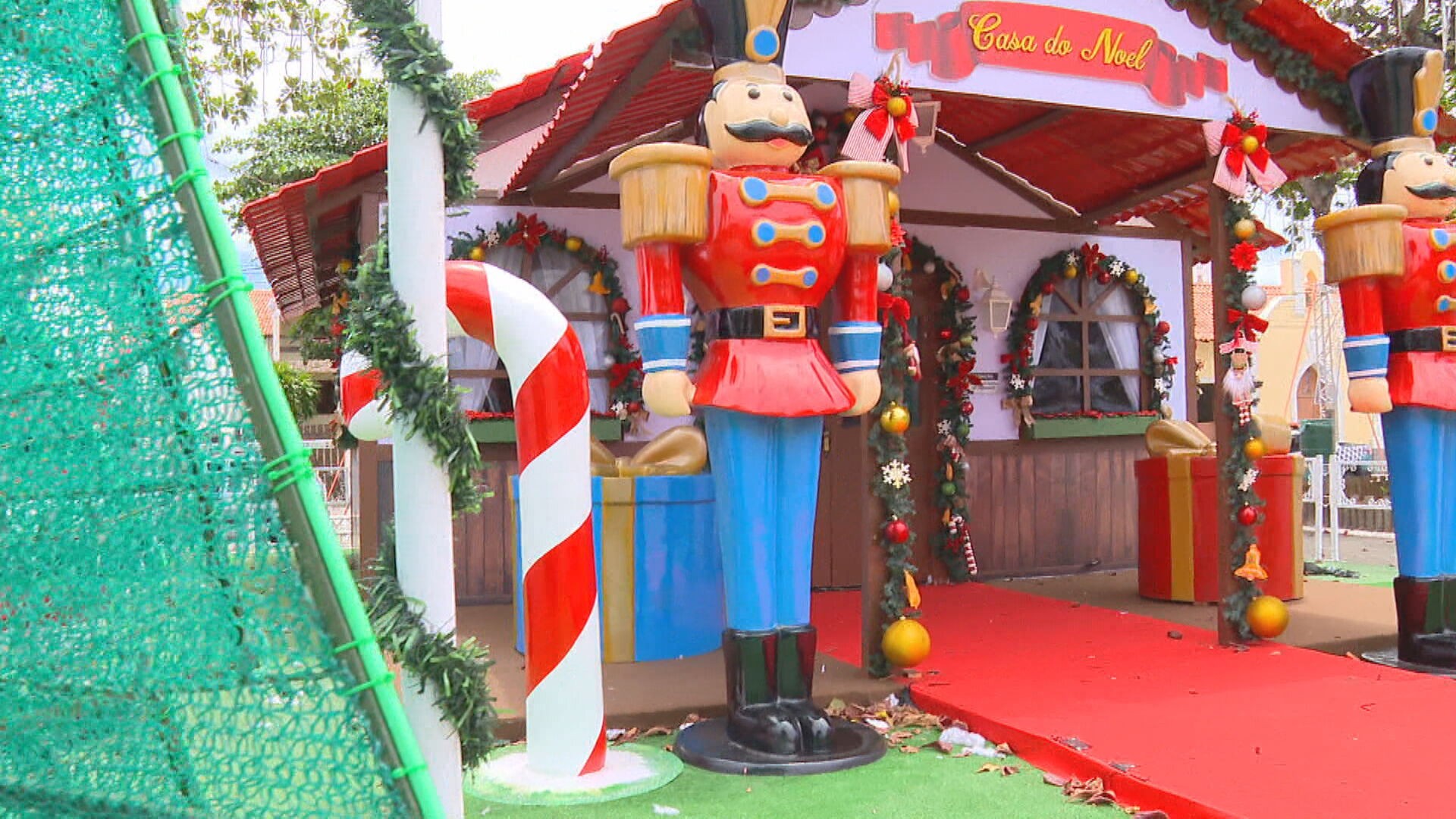 TCE apura gastos de quase R$ 11,3 milhões no Natal de Saquarema; Casa do Papai Noel custou R$ 210 mil