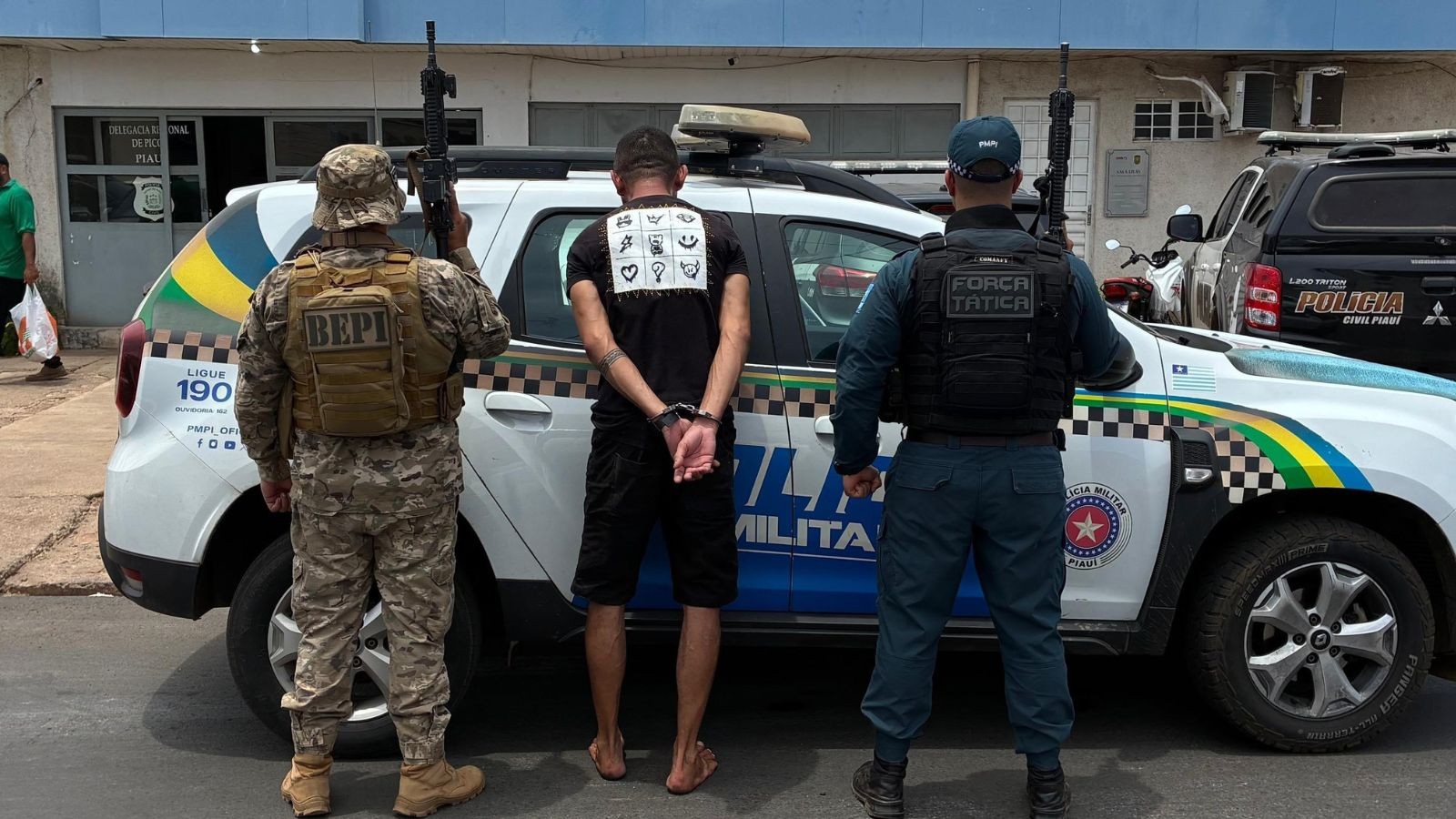 Mulher é resgatada de cárcere privado após pai denunciar sumiço no Piauí; suspeito preso