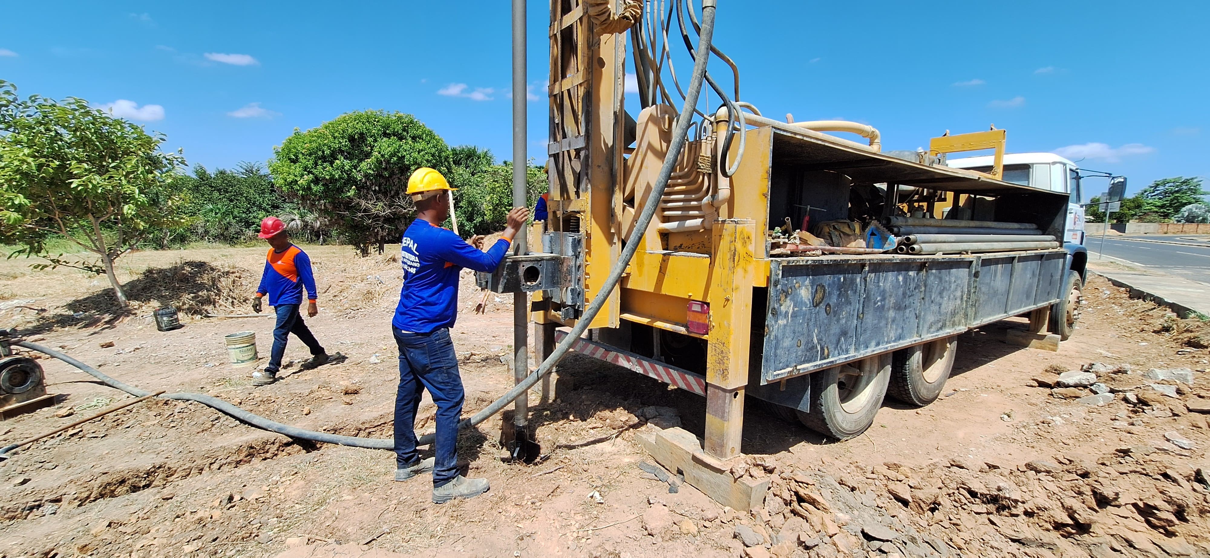 Caer inicia perfuração de poços artesianos para atender dois municípios sem água em Roraima
