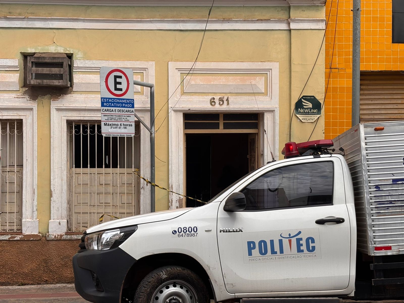 Corpos de mãe e filho são encontrados em estado de decomposição em casa de Cuiabá