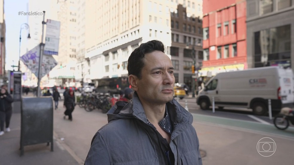 Mickey Barreto, em Nova York. — Foto: Reprodução/Fantástico
