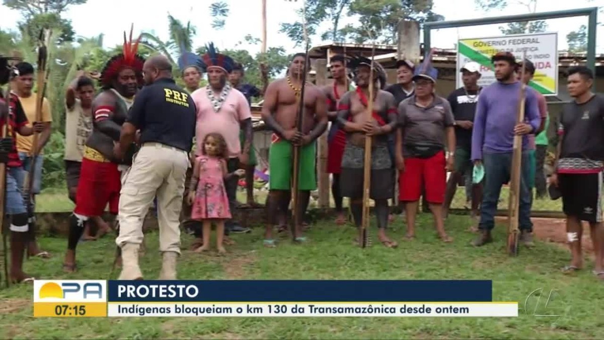 Protesto de indígenas de duas etnias bloqueia a rod. Transamazônica pelo 4º dia no Pará