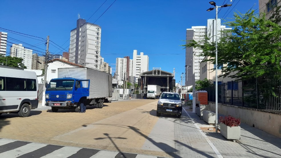 Largo do Atheneu está interditado para realização de shows durante o carnaval — Foto: Thiago César/Inter TV Cabugi
