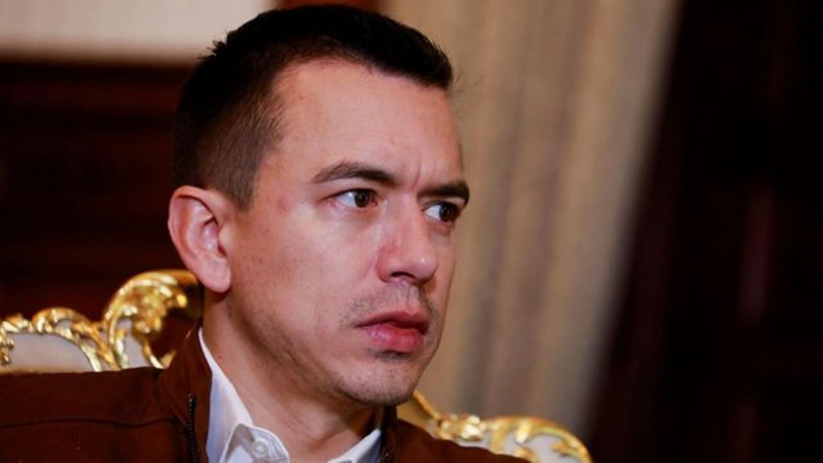 Noboa propôs referendo para assegurar intervenção militar contra narcotráfico no Equador