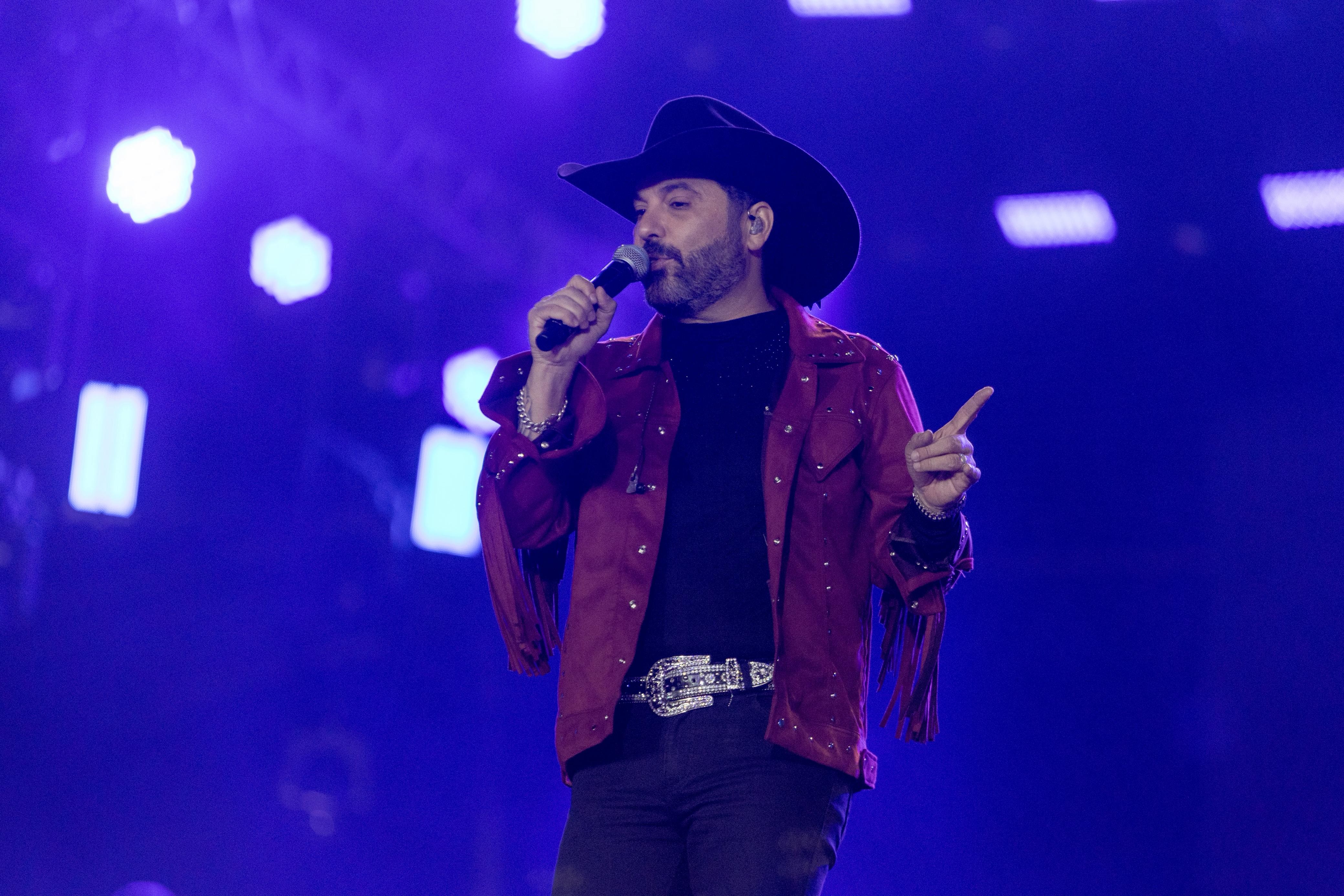 Edson e Hudson misturam sertanejo e rock n roll em show ‘pesado’ | G1