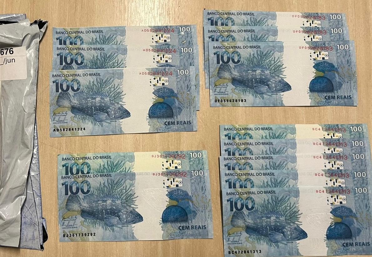 Homem é preso por adquirir R$1,3 mil em notas falsas em Volta Redonda