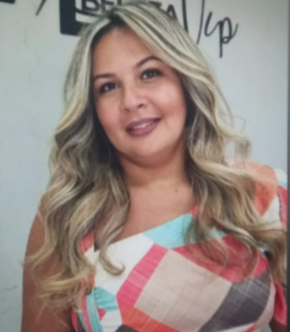 Rossileny Ribeiro morreu após sofrer disparos de arma de fogo em encontro com família — Foto: Divulgação