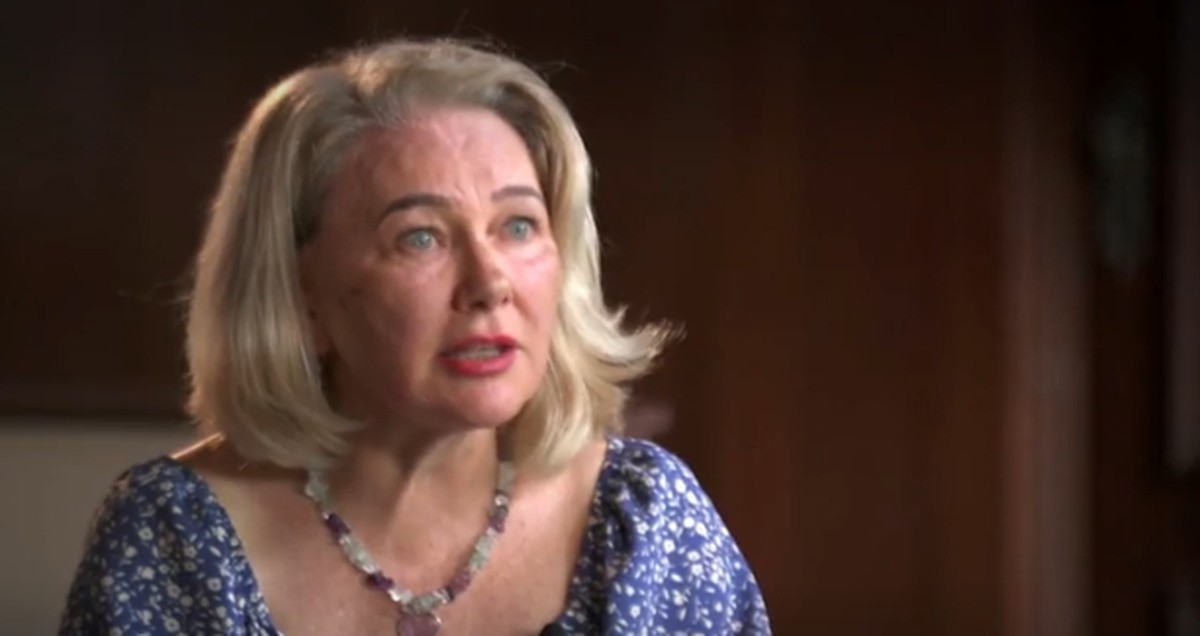 Viúva perde herança de R$ 7 milhões após golpe de advogado indicado por psicóloga e hoje vende mel na feira para sobreviver