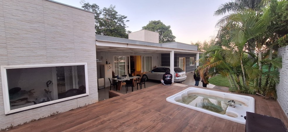Casa onde operação foi realizada no Lago Sul, no DF. — Foto: PCDF
