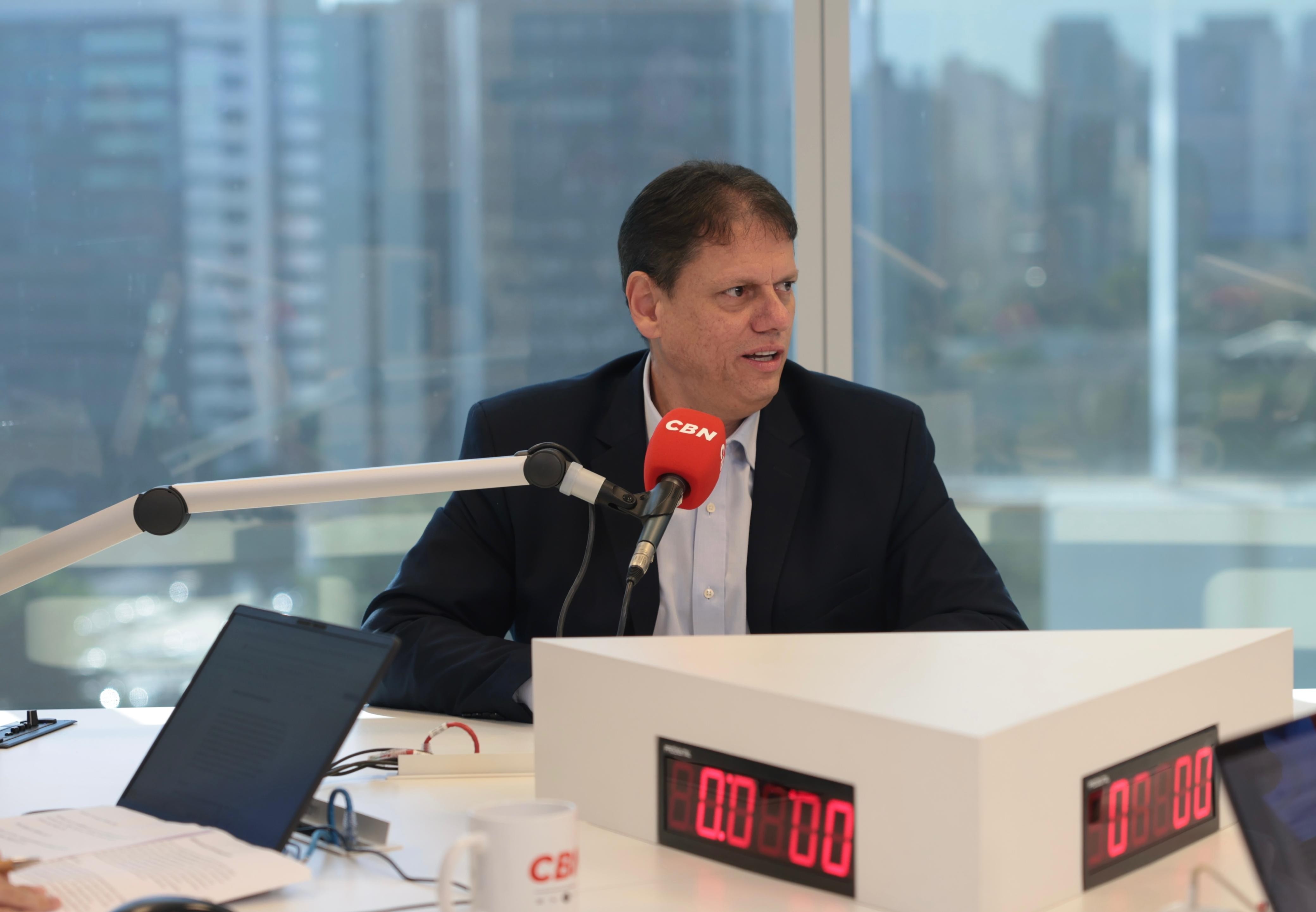 Gestão de Tarcísio de Freitas em São Paulo é aprovada por 42% da população