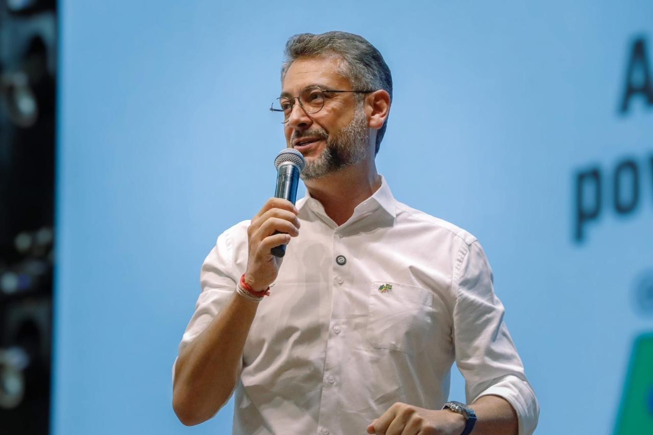 Promessas de Clécio Luís: governador do Amapá distribuiu vale-gás e fez concursos para PM, mas não entregou UPA e novo hospital de emergência