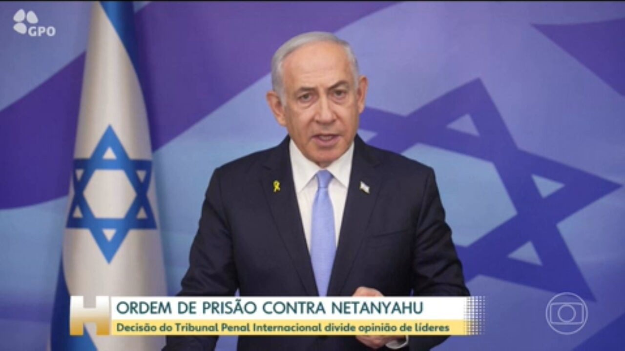 Netanyahu chega ao tribunal de Tel Aviv para julgamento por corrupção