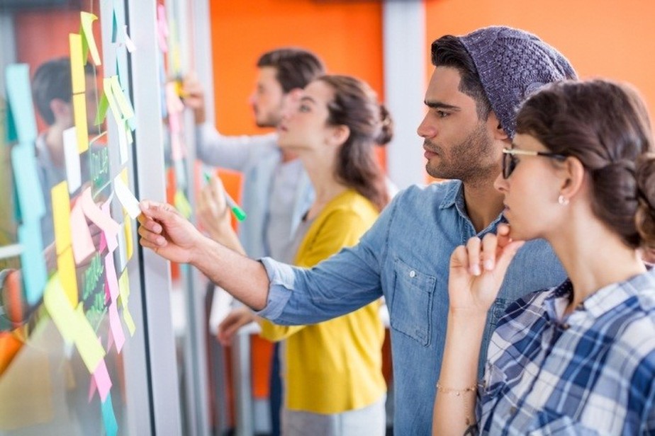 Estudar em uma faculdade a noite: Entenda como conciliar com o trabalho