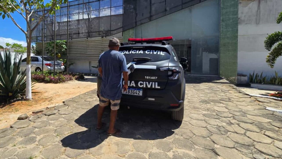 Pai é preso suspeito de estuprar três filhos com transtornos mentais — Foto: TV Verdes Mares/Reprodução
