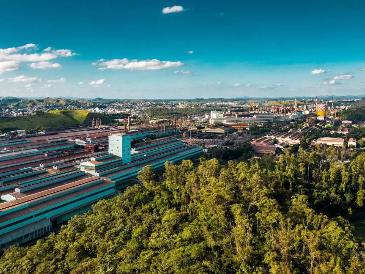 Usiminas abre 50 vagas de emprego para área industrial em Cubatão