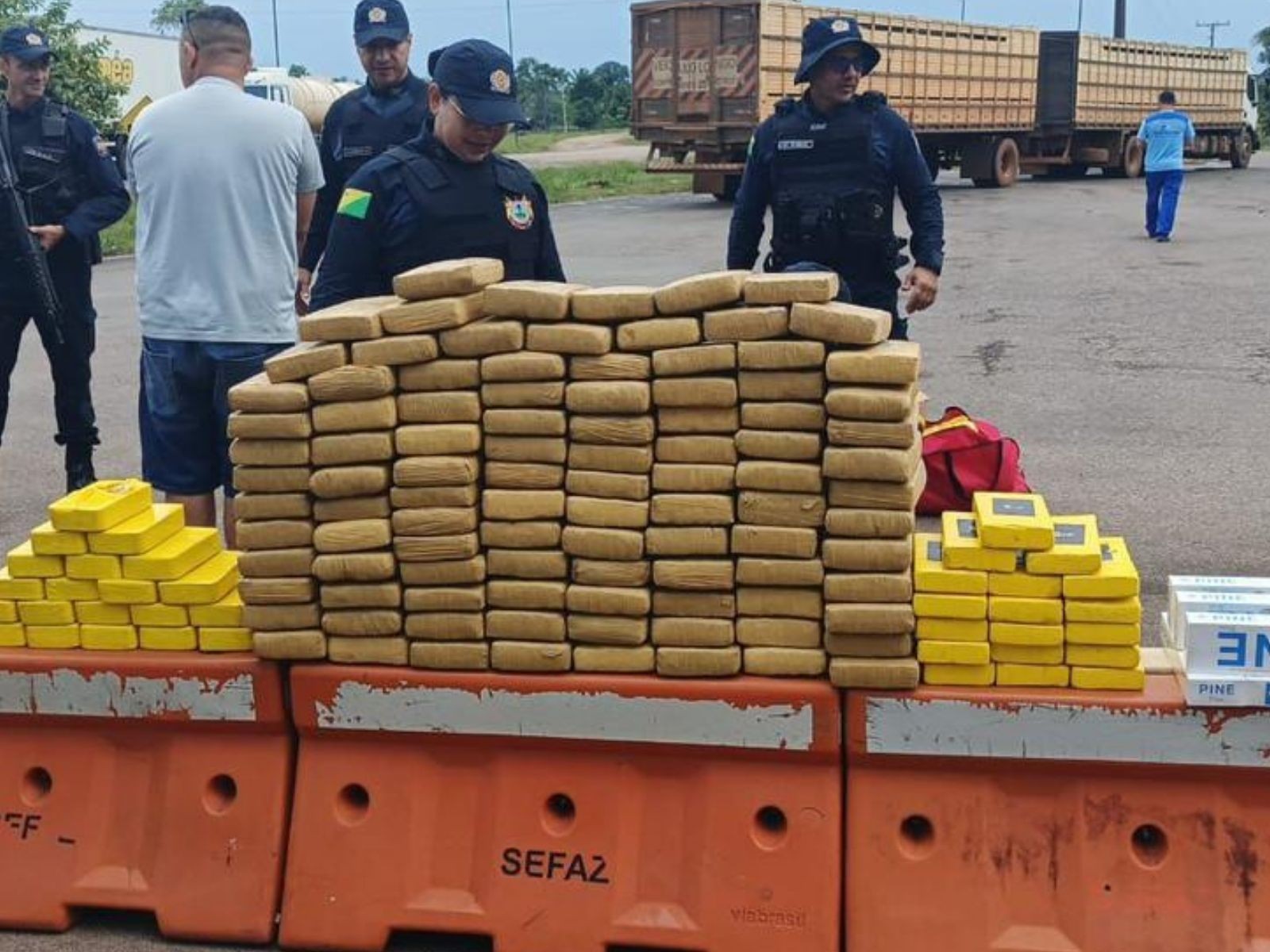 Homem é preso com mais de 150 kg de drogas após perseguição policial no Acre