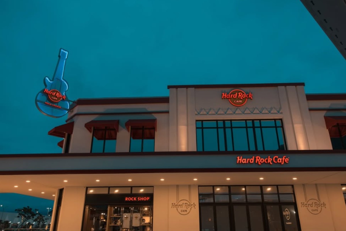 Primeira unidade do Hard Rock Cafe no litoral paulista é inaugurada em Praia Grande 