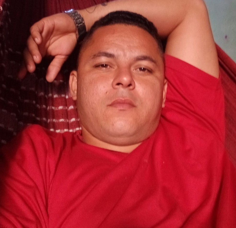 Johnney Weyd Nascimento da Silva foi preso nesta sexta-feira (23) em Rio Branco; ele é irmão de Deibson, um dos foragidos de Mossoró — Foto: Reprodução/Facebook