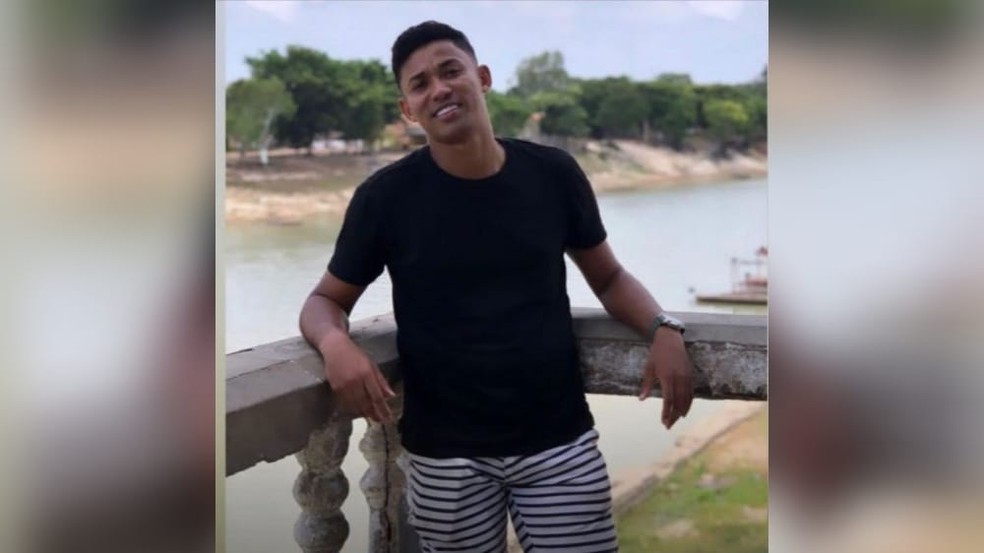 Antnio Thiago de Brito, de 29 anos era natural do Crato. — Foto: Arquivo pessoal