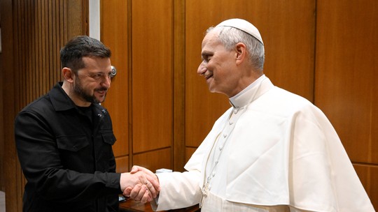 Papa Leão XIV recebe JD Vance e discute guerras, relações EUA-Vaticano e liberdade religiosa