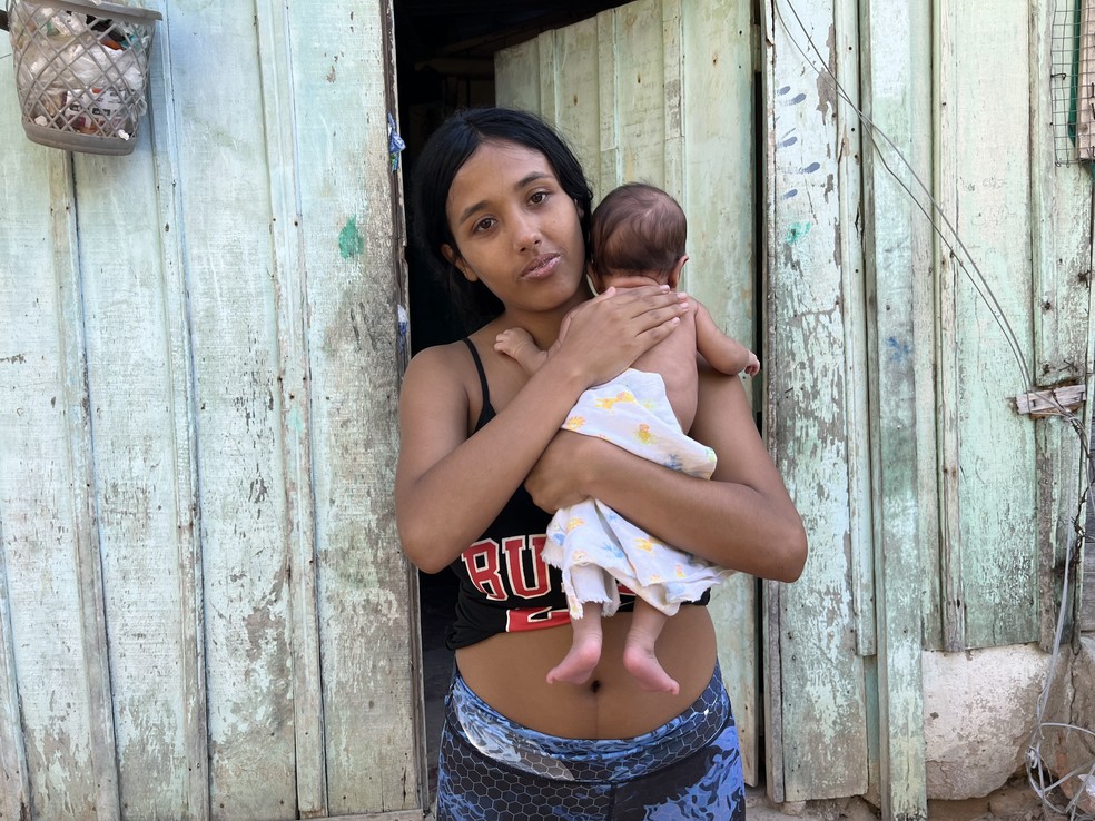 Rutbeliz Vargas, migrante venezuelana de 20 anos, vive em uma com outras nove famílias em Boa Vista, Roraima — Foto: Caíque Rodrigues/g1 RR