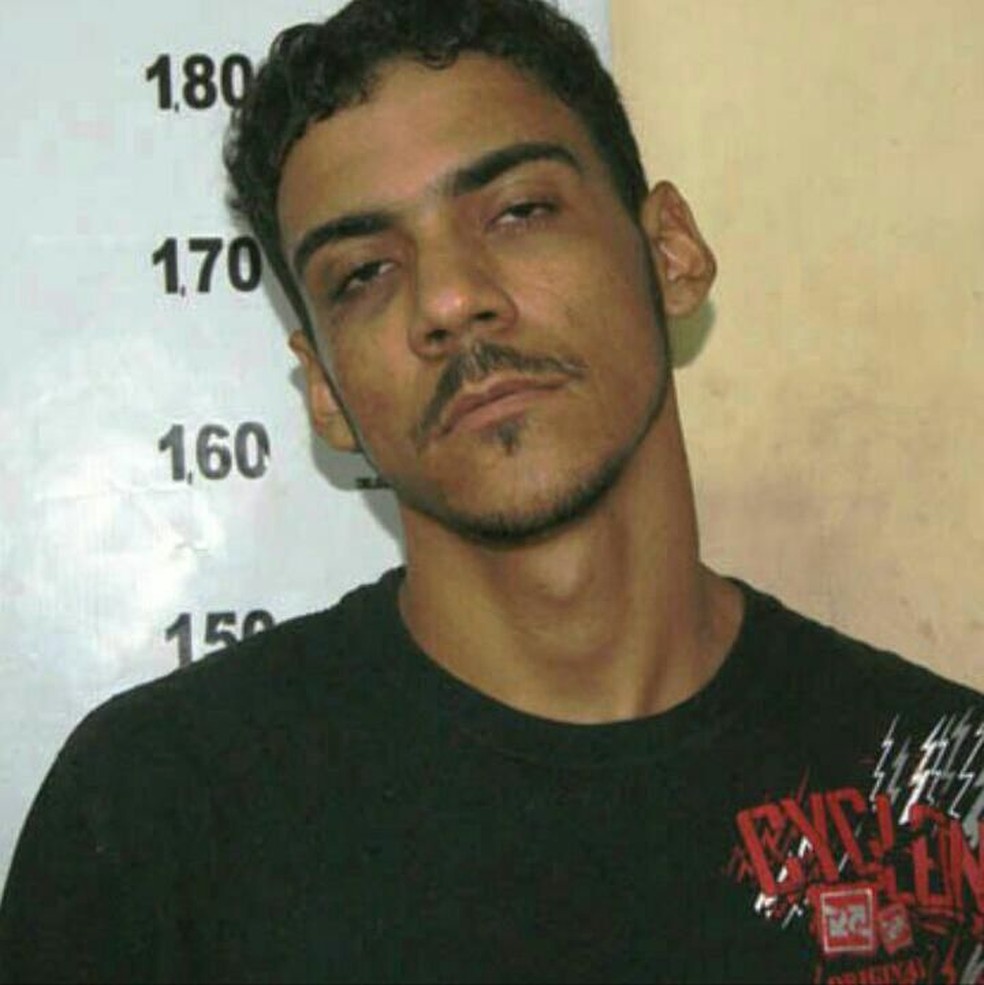 Heverson Almeida Torres, considerado o chefe do "Comando Vermelho (CV)", na cidade de Feira de Santana. — Foto: Reprodução/Redes Sociais