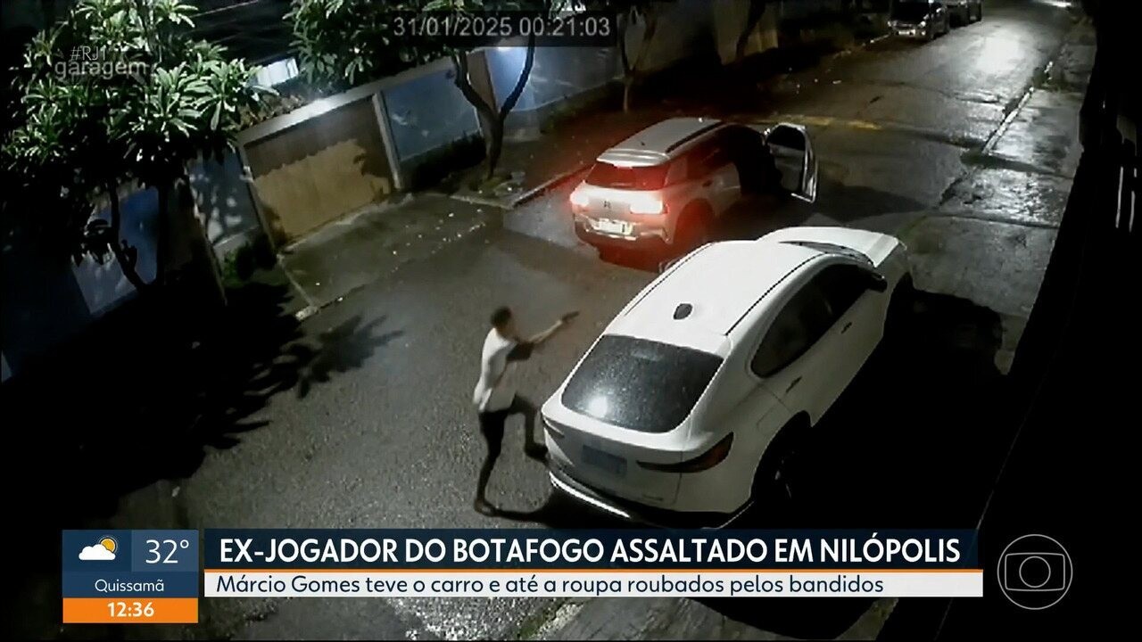 Ex-jogador do Botafogo fica sem calça após assalto em Nilópolis