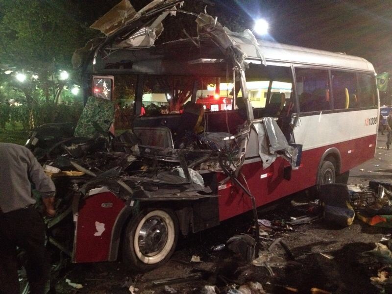 28 de Março: 10 anos do acidente entre micro-ônibus e caminhão que matou 16 pessoas em Manaus