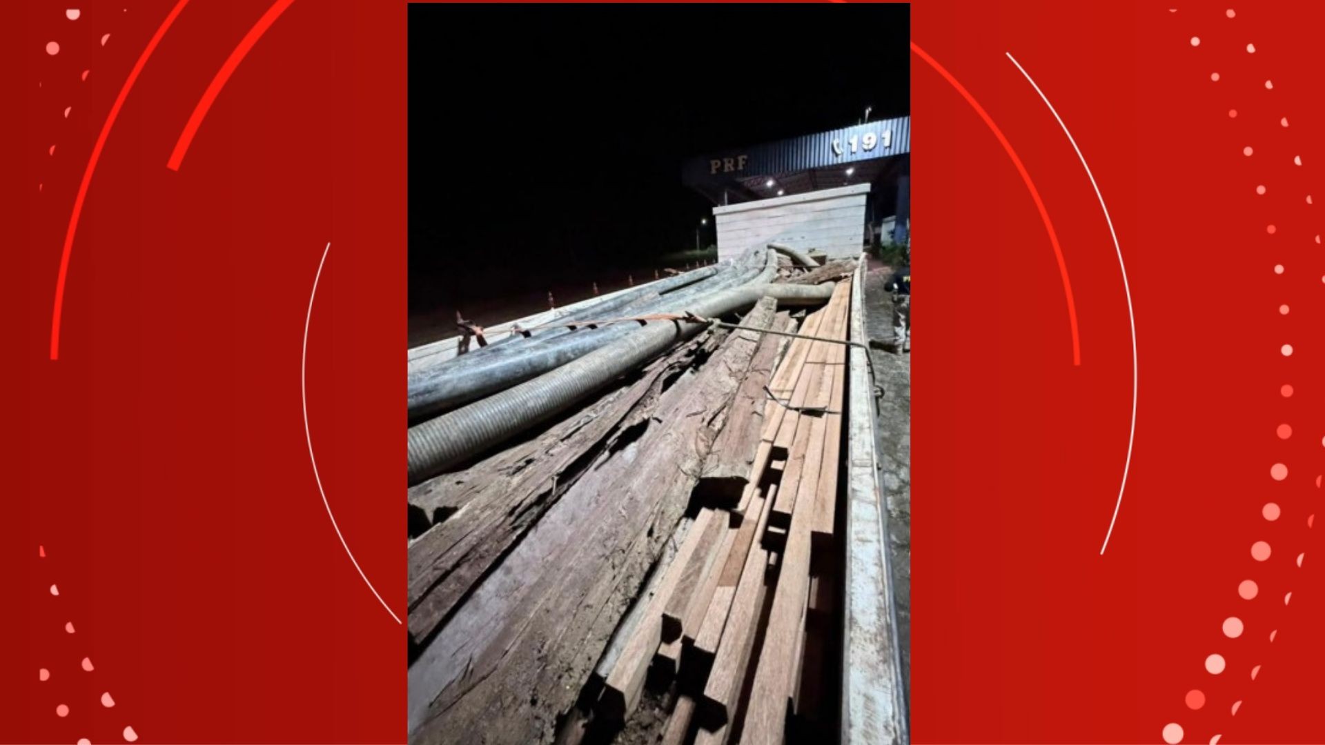 PRF apreende carga ilegal de madeira serrada em Oiapoque, no Amapá
