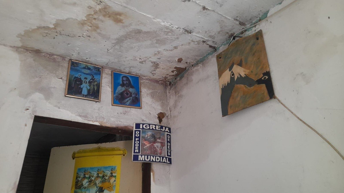 Moradores vivem com medo e incerteza após interdição de casas por causa das chuvas em Juiz de Fora: 'É o único lar que nós temos'