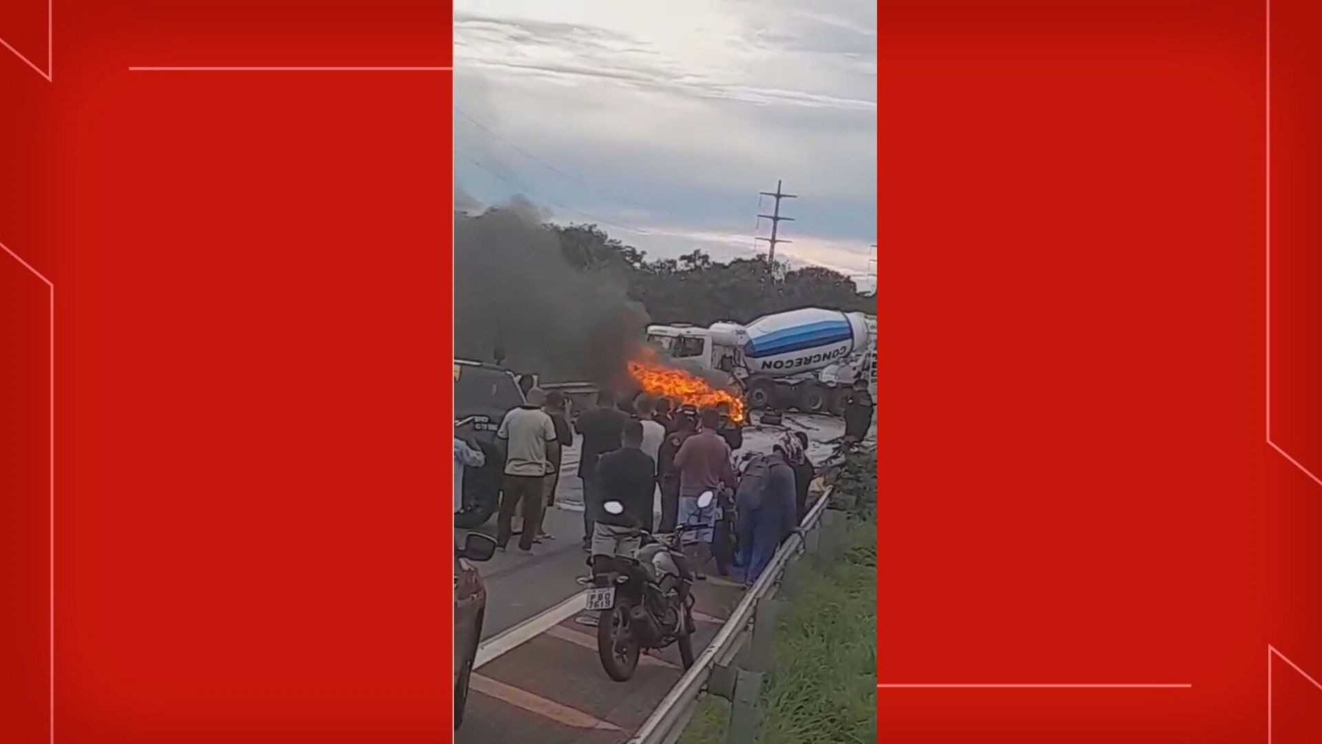 VÍDEO: motorista morre carbonizado após acidente na DF-251