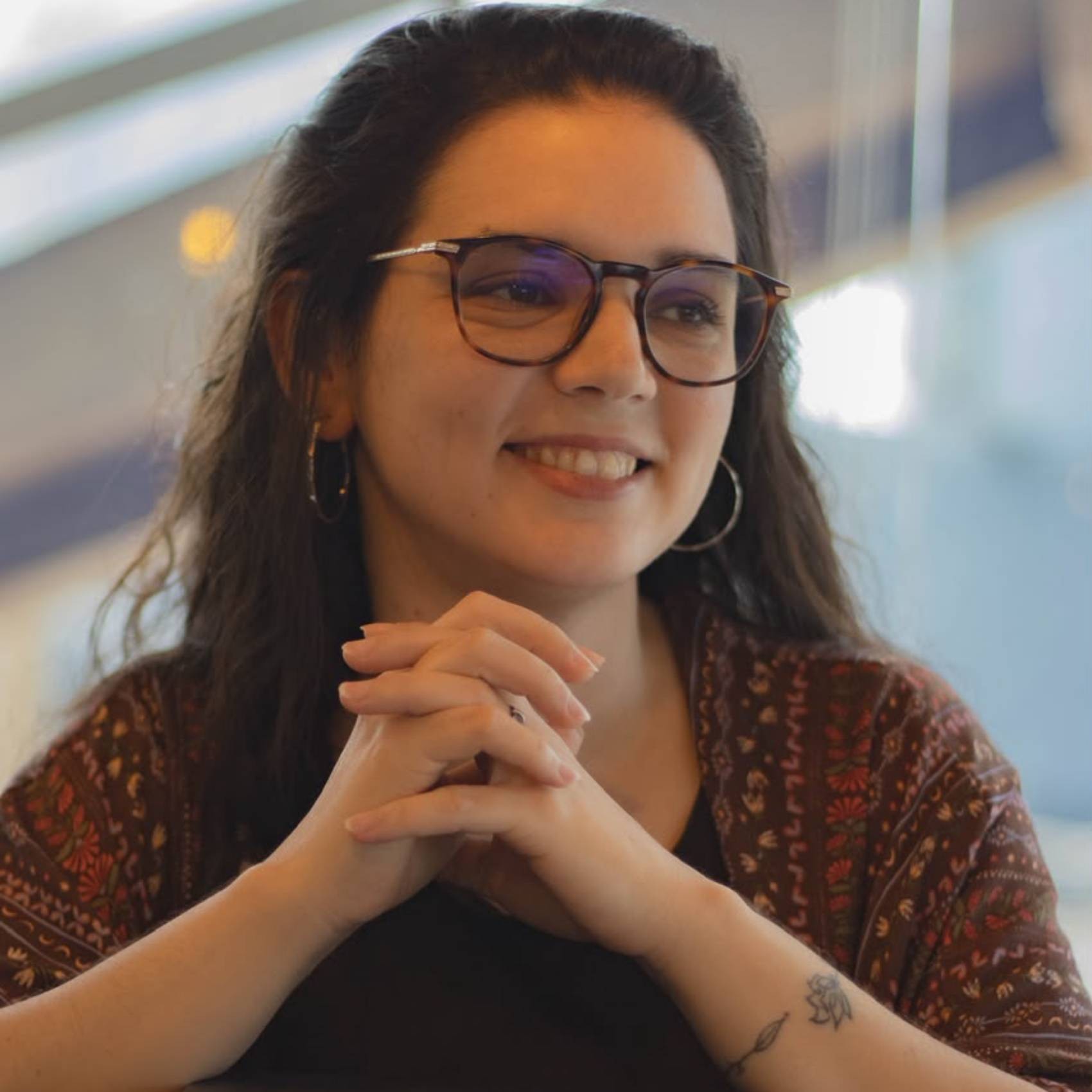 Hiperconectividade e correria da vida adulta levam mulheres a transformar hobbies em aliados da saúde mental
