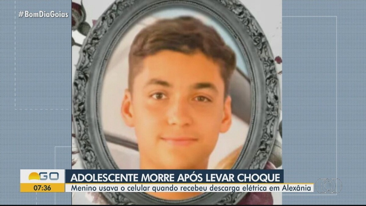 Adolescente Morre Após Tomar Choque Elétrico Ao Usar O Celular