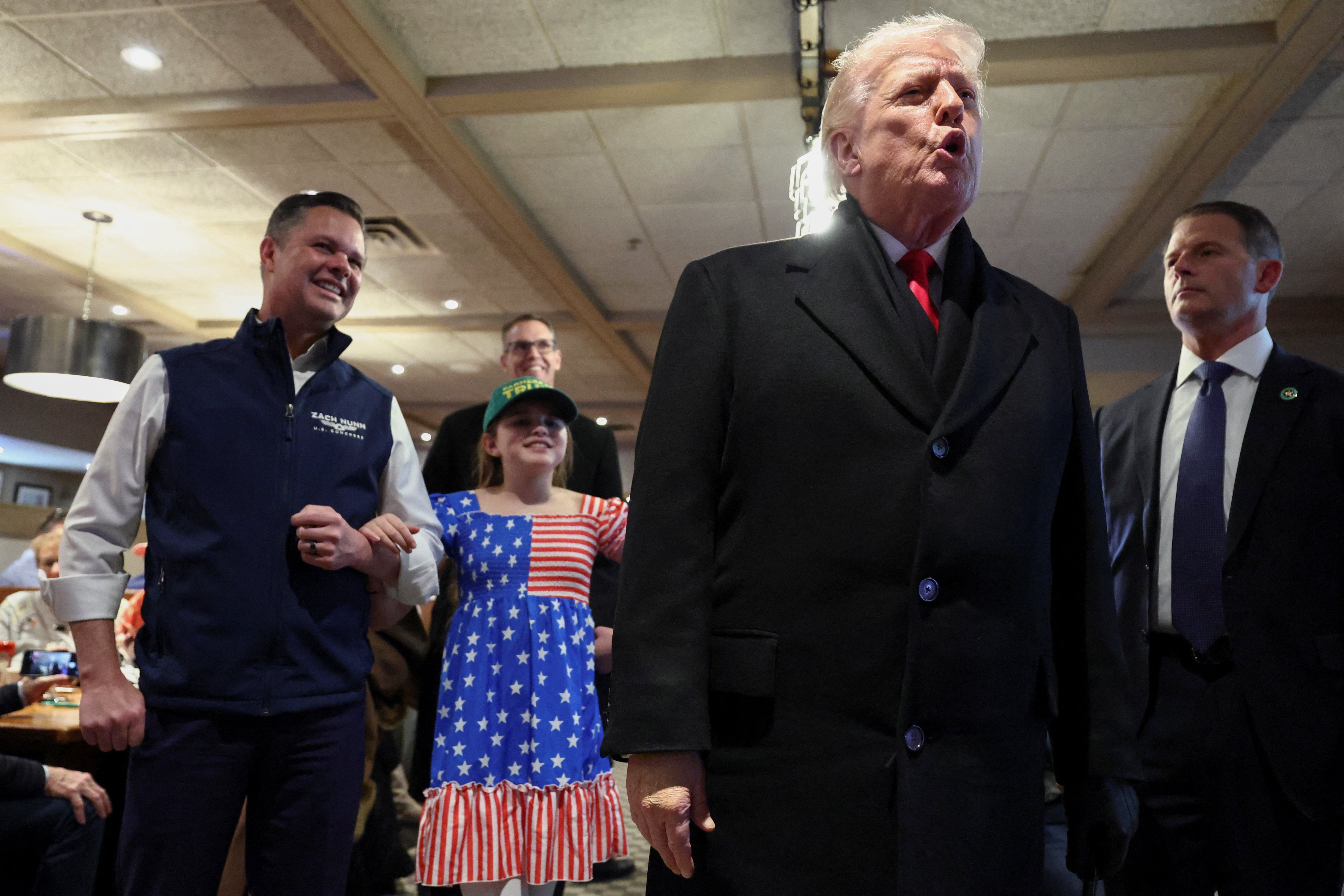 Trump diz que regime de Cuba vai cair 'muito em breve'