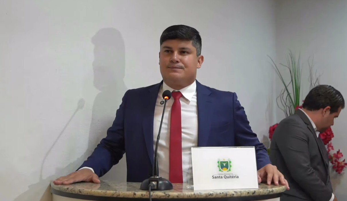 Joel Barroso (PSB) toma posse como prefeito em Santa Quitéria após eleições suplementares