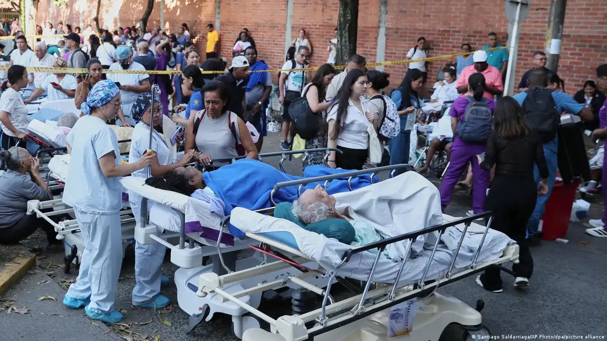 Colômbia enfrenta colapso hospitalar e toques de recolher após terremoto de magnitude 7,4