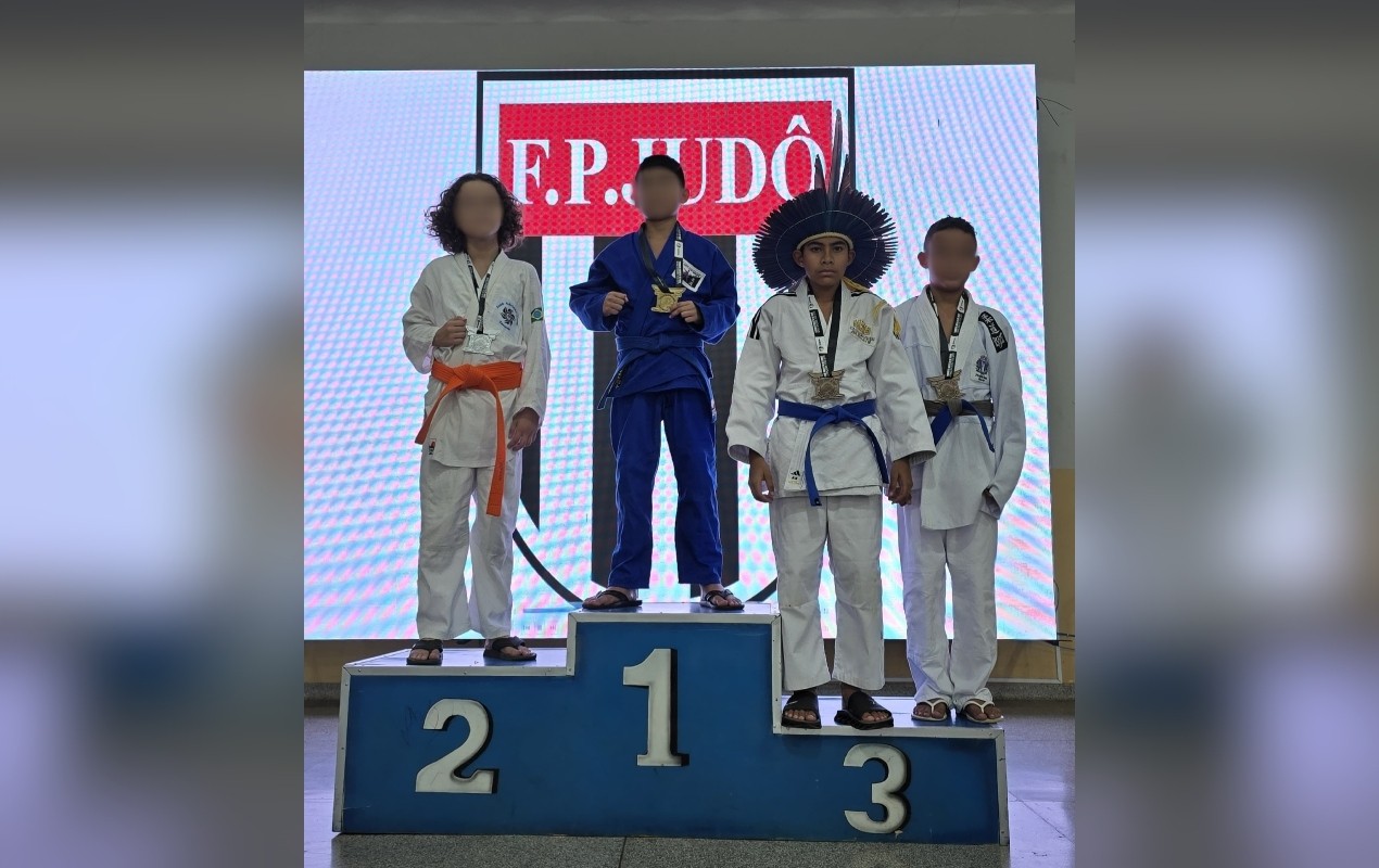 Menino indígena que percorre cerca de 16 km para treinar conquista 3º lugar em torneio regional: 'Me sinto orgulhoso'