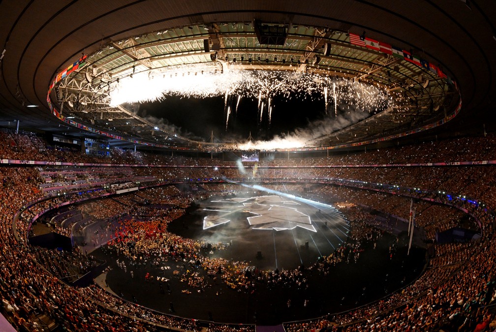 Cena da cerimônia de encerramento das Olimpíadas de Paris de 2024 no Stade de France — Foto: Andy Chua/Reuters